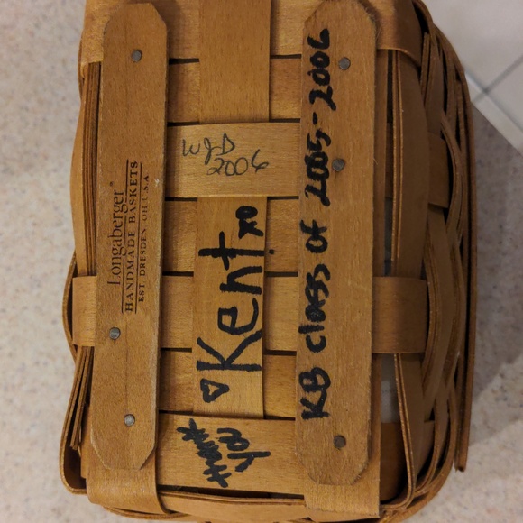 2005 Small Longaberger Basket - Picture 4 of 4